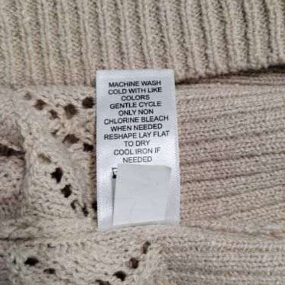 Maurices Womens Open Crochet Knit Low Back Fisherman Top Size L Neutral Beachy - Picture 5 of 6